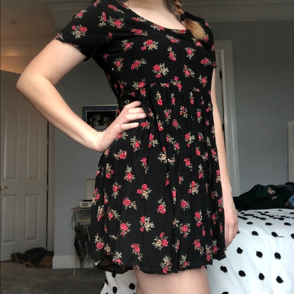 Brandy Melville Dresses & Skirts - BRANDY MELVILLE Rose Babydoll Dress